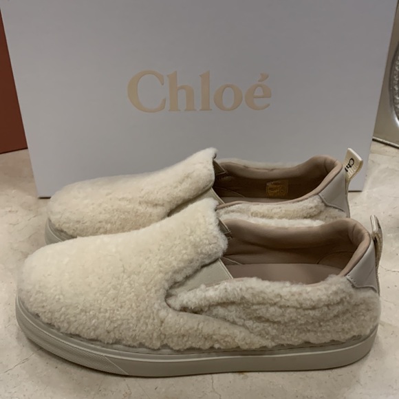 CHLOE LAUREN SLIP-ON SHEARLING SHOE IN MILD BEIGE REAL FUR DYED LAMBSKIN SIZE 9 - Picture 8 of 16